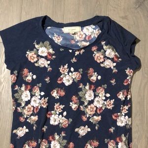 No Comment • Floral Top • Women’s M